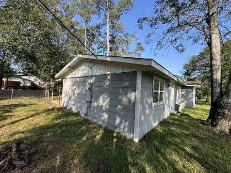 1301 Truman Street Cleveland TX 77327
