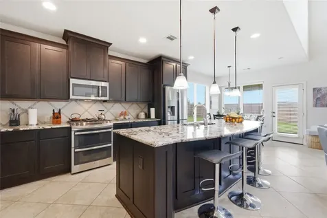 1813 Emerald Trace Lane Pearland TX 77584