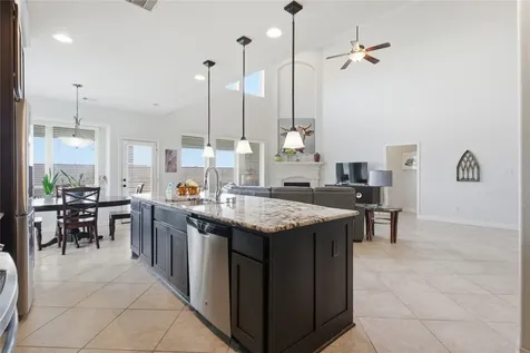 1813 Emerald Trace Lane Pearland TX 77584
