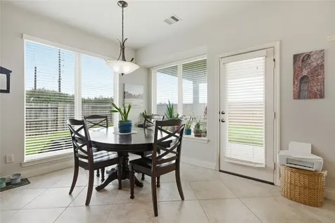 1813 Emerald Trace Lane Pearland TX 77584