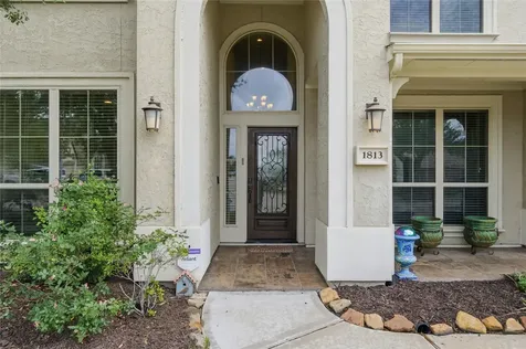 1813 Emerald Trace Lane Pearland TX 77584