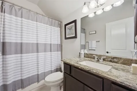 1813 Emerald Trace Lane Pearland TX 77584