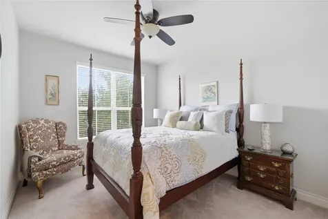 1813 Emerald Trace Lane Pearland TX 77584