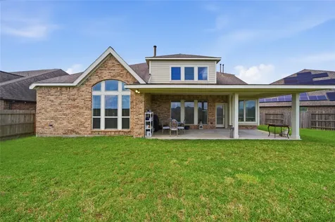 1813 Emerald Trace Lane Pearland TX 77584