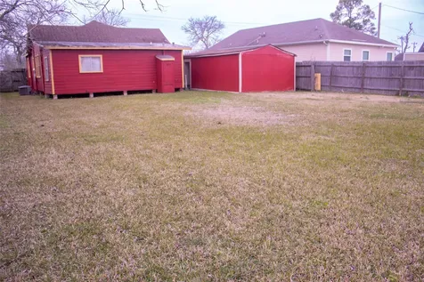 138 S Pecan Drive Texas City TX 77591