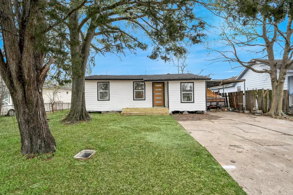 1126 14th Street Galena Park TX 77547