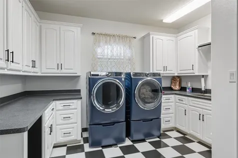 2500 Sand Shore Drive Conroe TX 77304