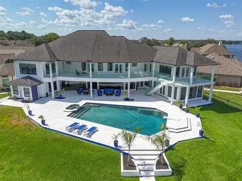 2500 Sand Shore Drive Conroe TX 77304