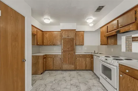 114 Timberline Drive Huntsville TX 77320