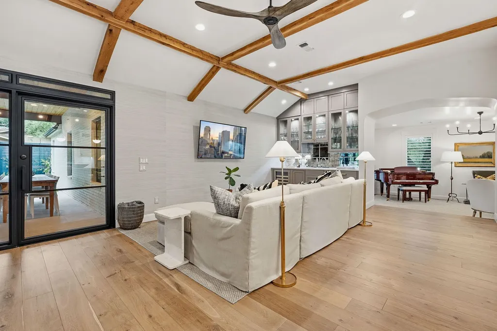 5823 Trailridge Drive Austin TX 78731