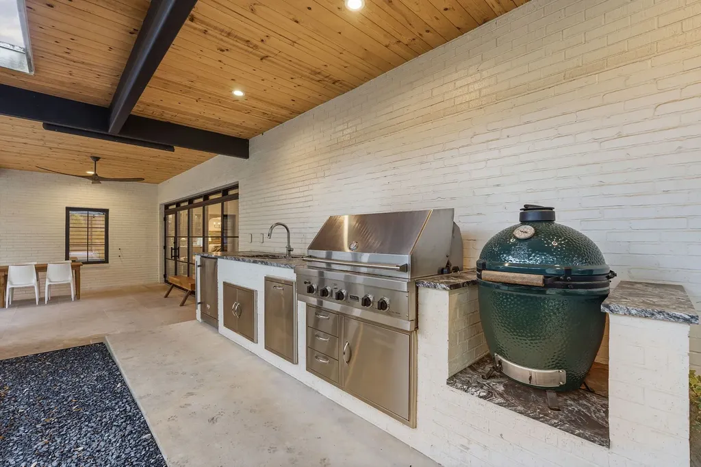 5823 Trailridge Drive Austin TX 78731