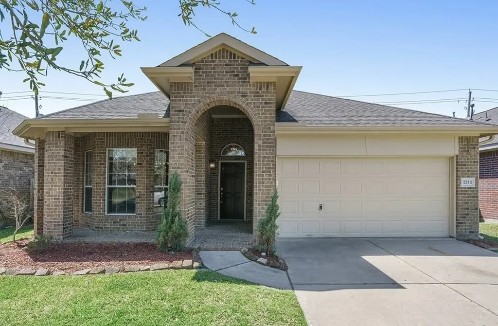 2313 Cantabria League City TX 77573
