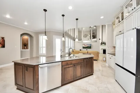 2202 Texoma Bend Lane Friendswood TX 77546