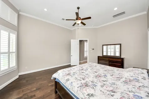 2202 Texoma Bend Lane Friendswood TX 77546