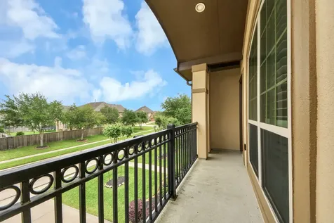 2202 Texoma Bend Lane Friendswood TX 77546