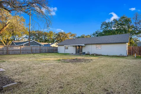 3210 Valley Brook Drive La Porte TX 77571