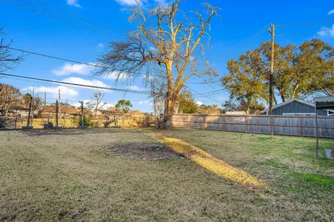 3210 Valley Brook Drive La Porte TX 77571