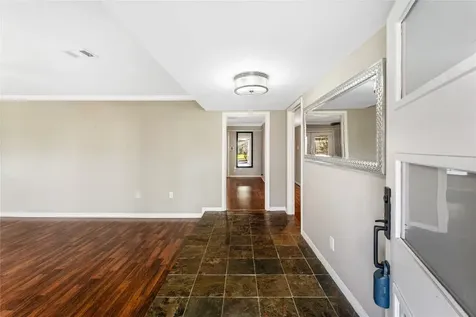 10134 Hanka Drive Houston TX 77043