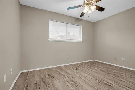 11827 Brook Meadows Lane Meadows Place TX 77477