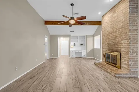 11827 Brook Meadows Lane Meadows Place TX 77477