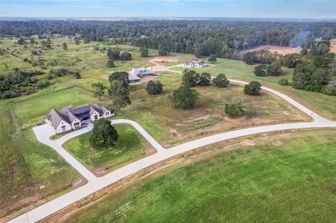 2068 Stallion Lakes Avenue Hockley TX 77447