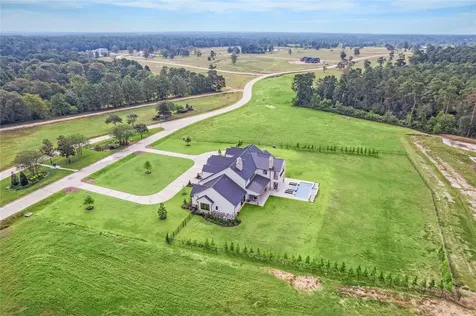 2068 Stallion Lakes Avenue Hockley TX 77447