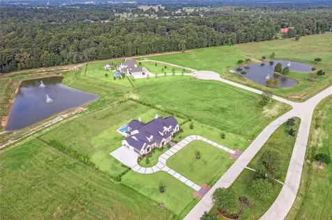 2068 Stallion Lakes Avenue Hockley TX 77447