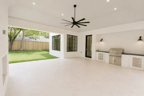 4026 Colquitt Street Houston TX 77027