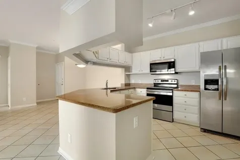 2111 Welch Street A218 Houston TX 77019