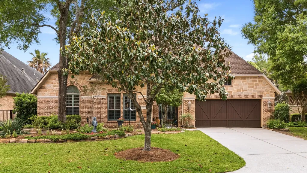 99 N Mews Wood Court The Woodlands TX 77381