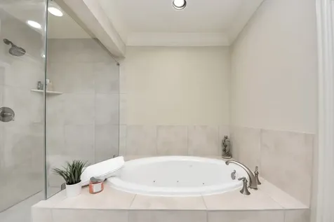 13623 Teal Bluff Lane Houston TX 77077