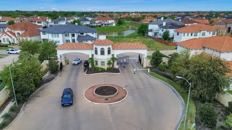 13623 Teal Bluff Lane Houston TX 77077