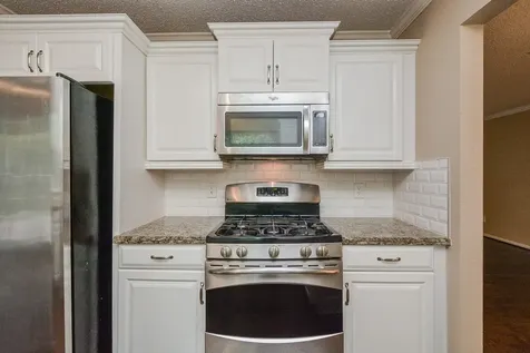 10 Ridgecross Place The Woodlands TX 77381
