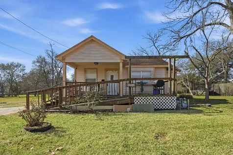 1701 W Humble Street Baytown TX 77520