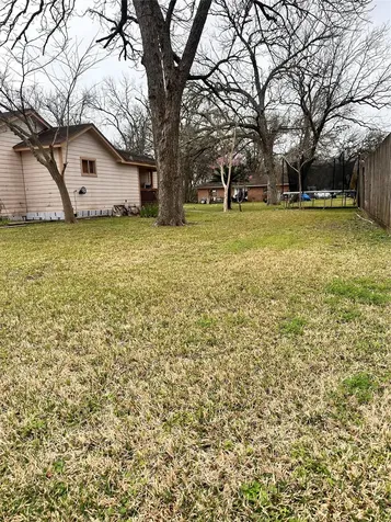 1701 W Humble Street Baytown TX 77520