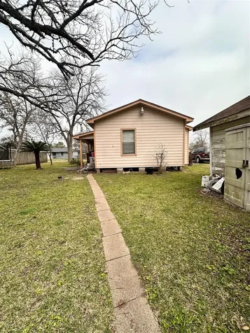 1701 W Humble Street Baytown TX 77520
