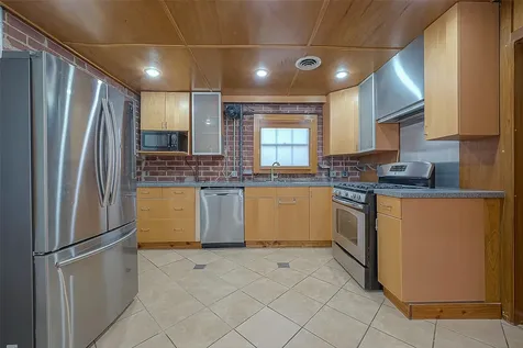 306 Graceland Street Houston TX 77009