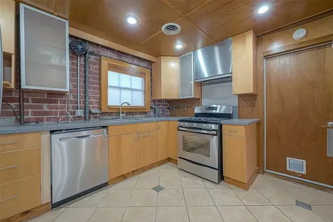 306 Graceland Street Houston TX 77009