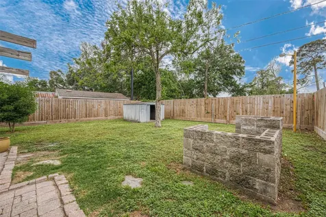 306 Graceland Street Houston TX 77009