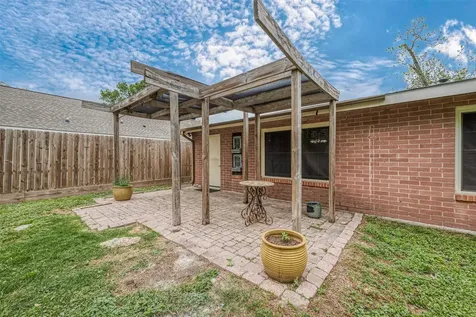306 Graceland Street Houston TX 77009