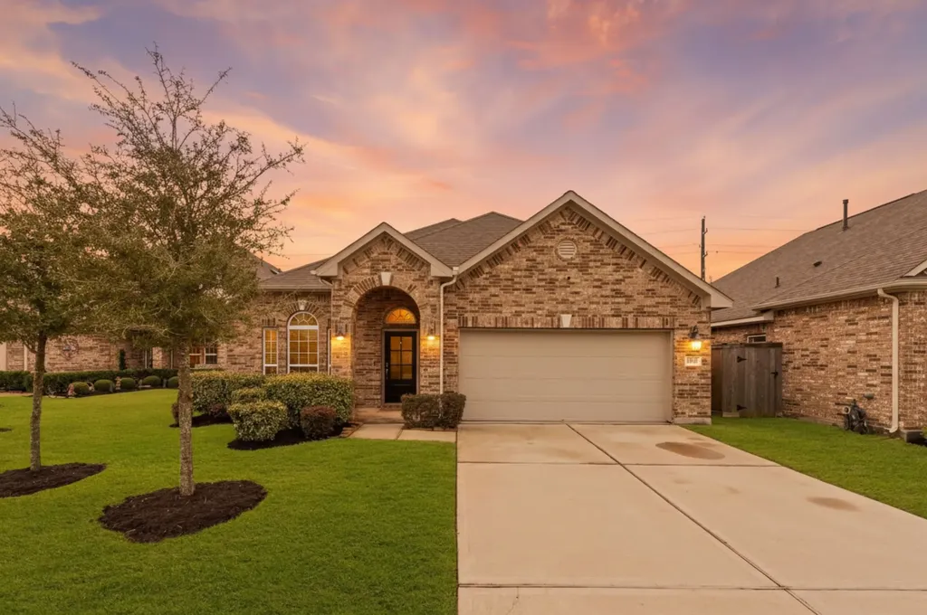 30007 Willow Cove Lane Brookshire TX 77423