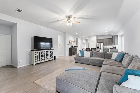 30007 Willow Cove Lane Brookshire TX 77423
