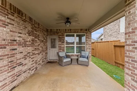 30007 Willow Cove Lane Brookshire TX 77423