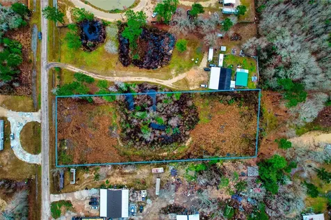 1695 County Road 3434 N Cleveland TX 77327