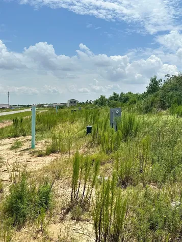 1211 Road 5705 Cleveland TX 77327