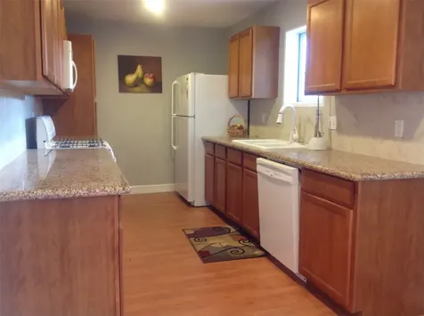 7427 Tanager Street Houston TX 77074