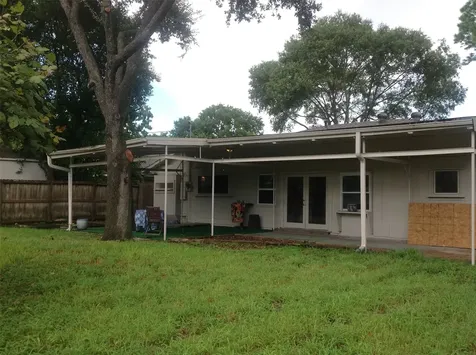7427 Tanager Street Houston TX 77074