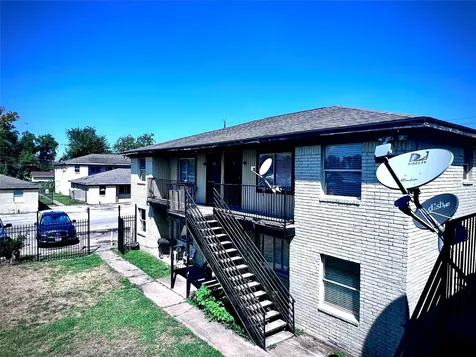 6802 Sayers Street A Few Houston TX 77016