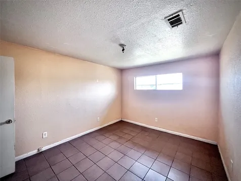 6802 Sayers Street A Few Houston TX 77016