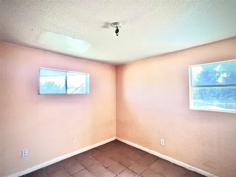 6802 Sayers Street A Few Houston TX 77016